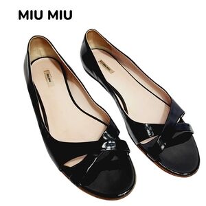 Miu Miu Sz 38 Open Toe Criss-cross Patent Leather Ballet Flats.